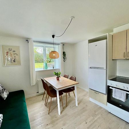 5 Minute Walk To Lego House - 50M2 Apartment With Garden / A Unit Billund Buitenkant foto
