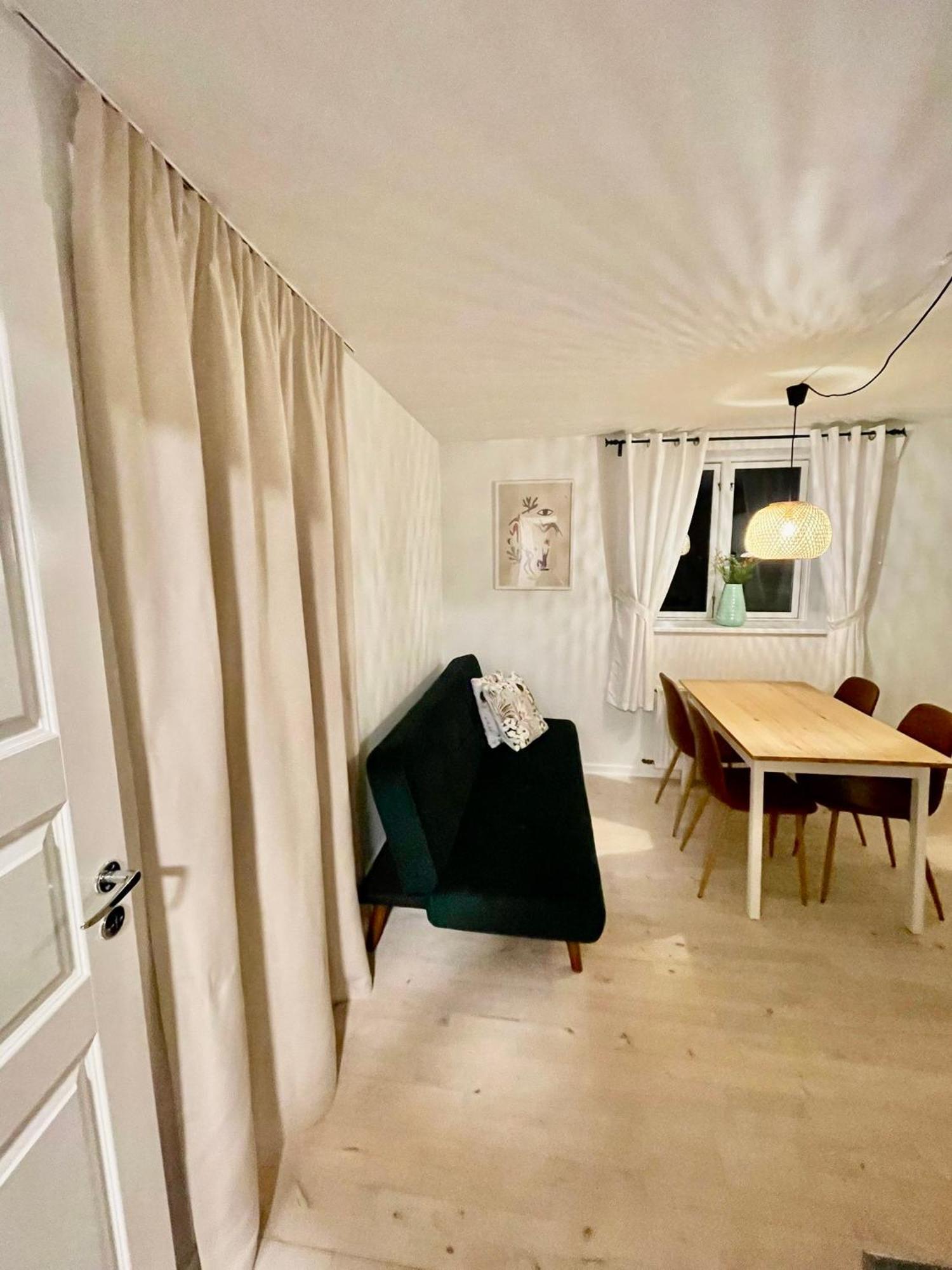 5 Minute Walk To Lego House - 50M2 Apartment With Garden / A Unit Billund Buitenkant foto